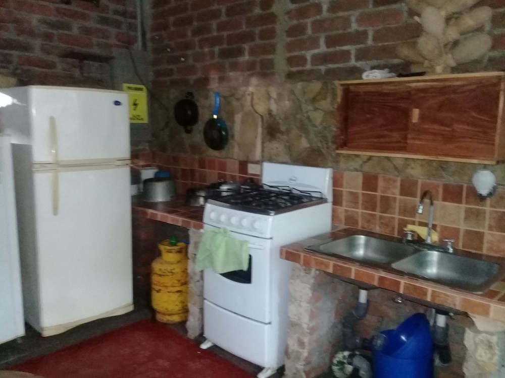 Photo 34