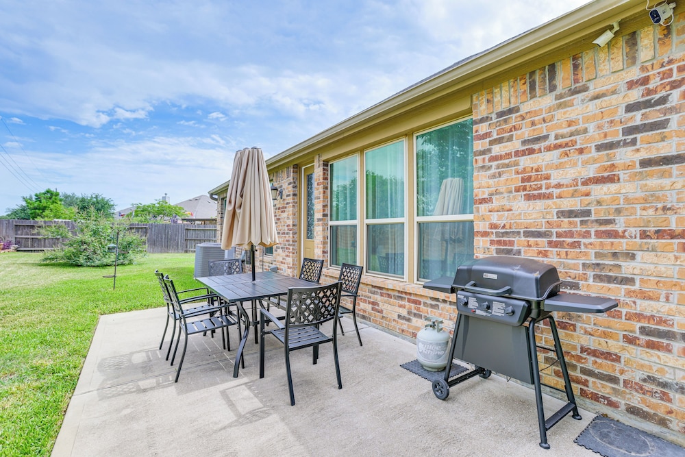 Golf, Bike, Fish & More: Family Getaway in Katy