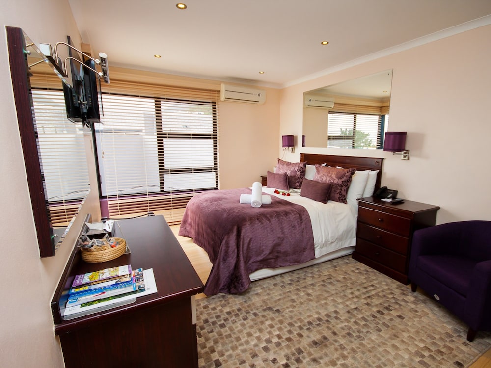 Oceana Palms Luxury Guest House view 4
