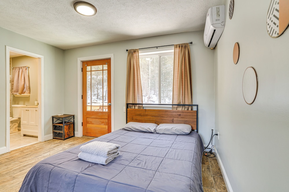 15 Mi to Ski Big Bear: Gem w/ Deck & Game Room
