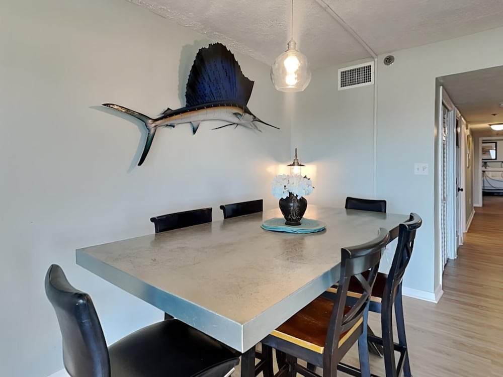 Ocean Breeze West by Southern Vacation Rentals