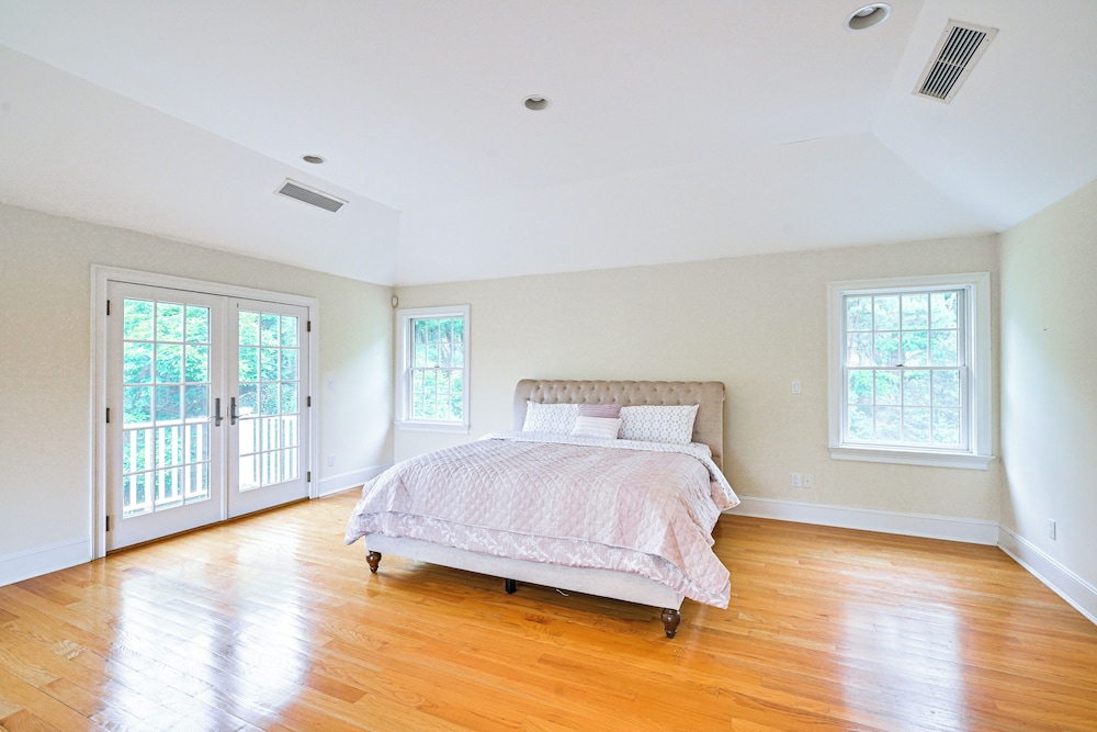 Private Pool & Patio: Luxe Westchester Home!