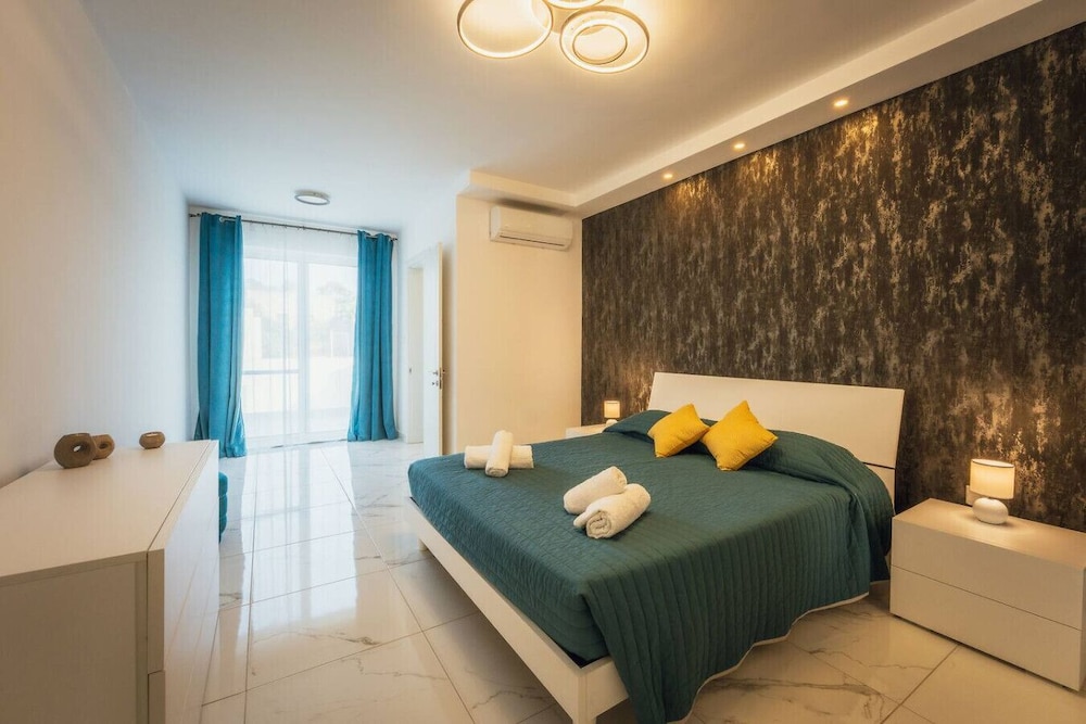 Gozo Haven With Pool Views in Nadur for Families