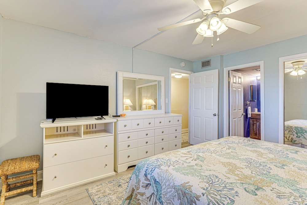 Oceanfront PCB Condo: Steps to Private Beach!