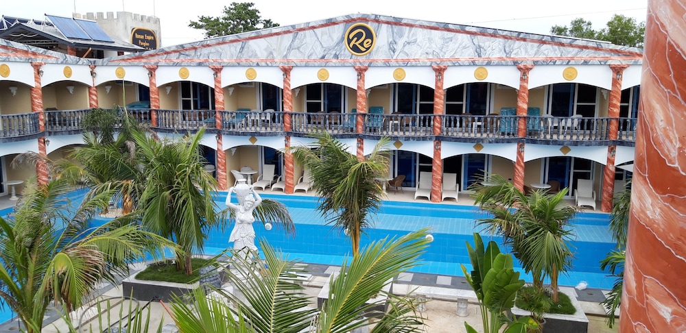 Hotel Roman Empire Panglao Boutique Hotel - Image 1