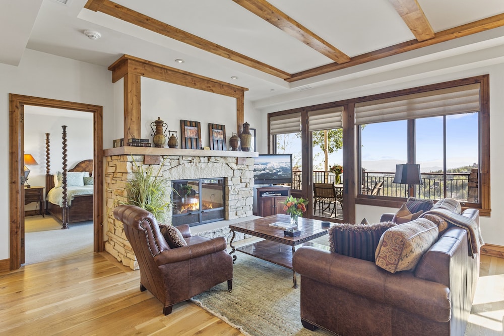 Shooting Star Lodge at Deer Valley Resort - Two Bedroom Residence #203 2 Condo