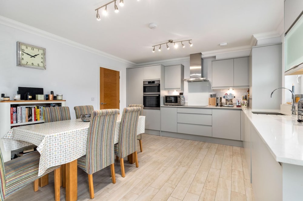 Cottage Mews - 3 Bedroom Cottage - Tenby