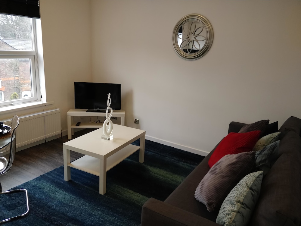 Chiltern Apartment