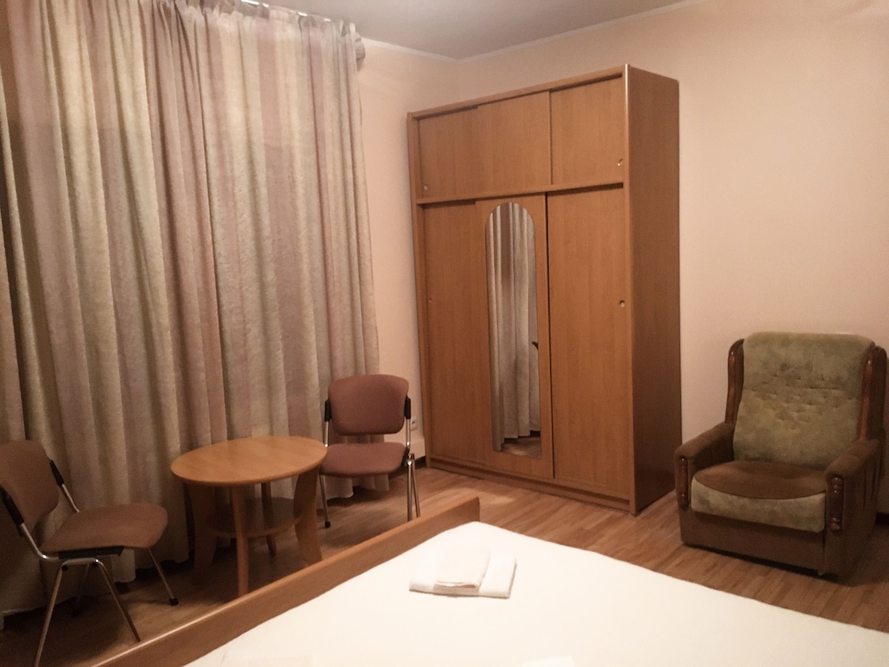 Room in B&B - Valensija - Apartment, 2 Adults and 2 Children view 5