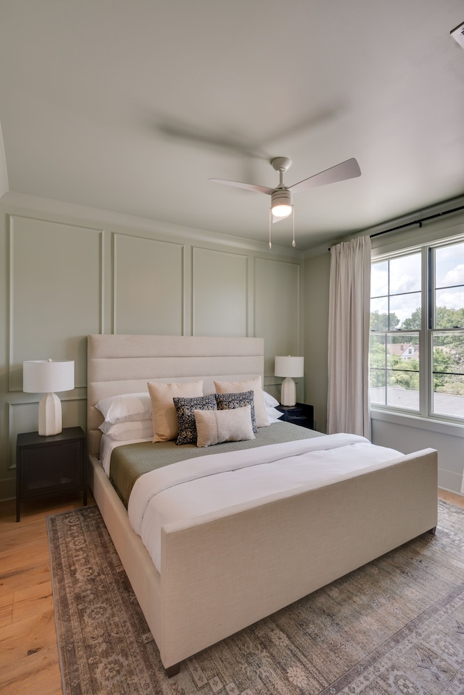 Eclipse - Ultra High End Finishes - Rooftop Patio