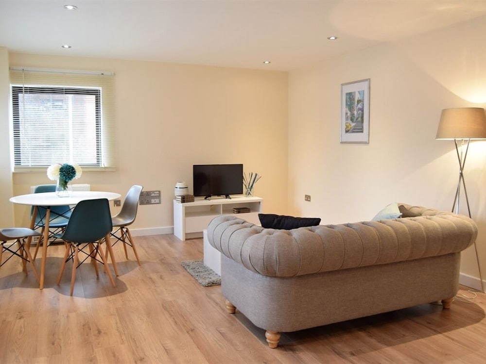 Morland House Apartments