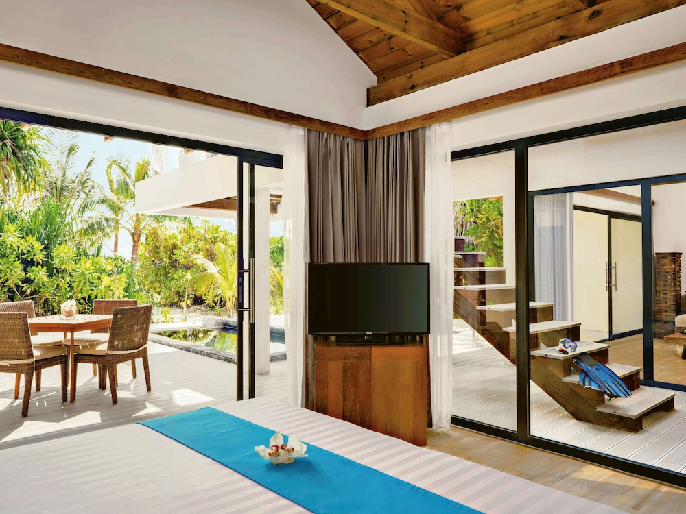 Kuredhivaru Resort & Spa Maldives by Accor