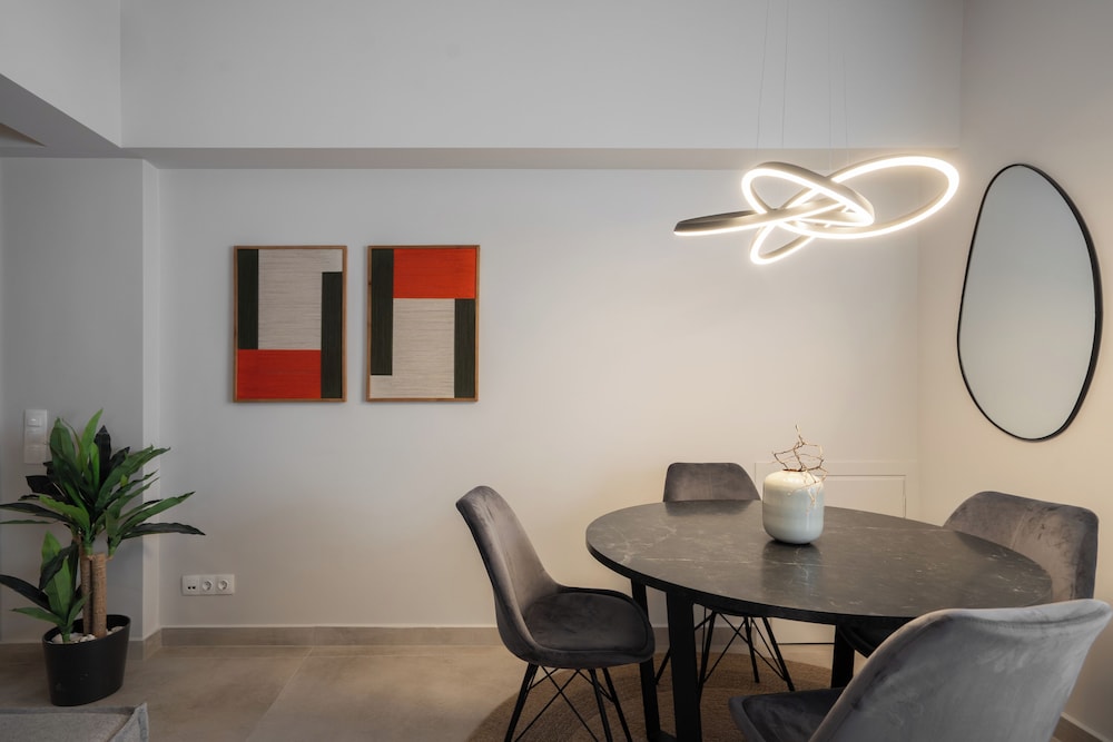 Aminandrou Boutique Apartments, Walk To Acropolis