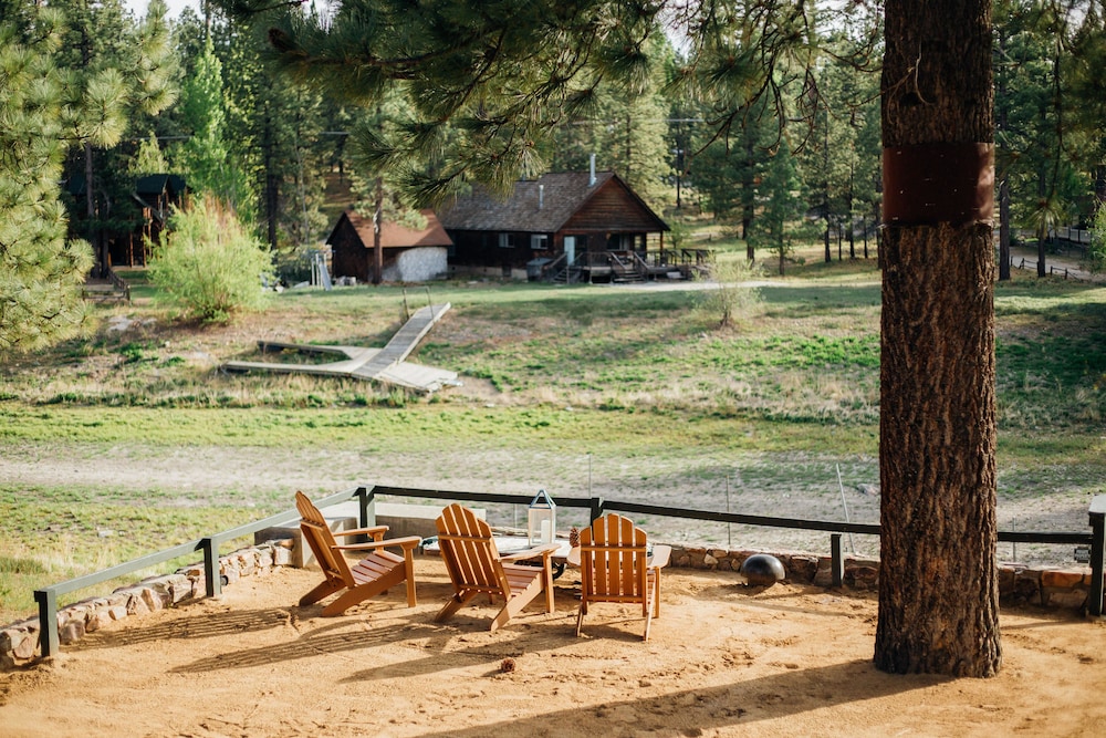 Noon Lodge at Mallard Bay