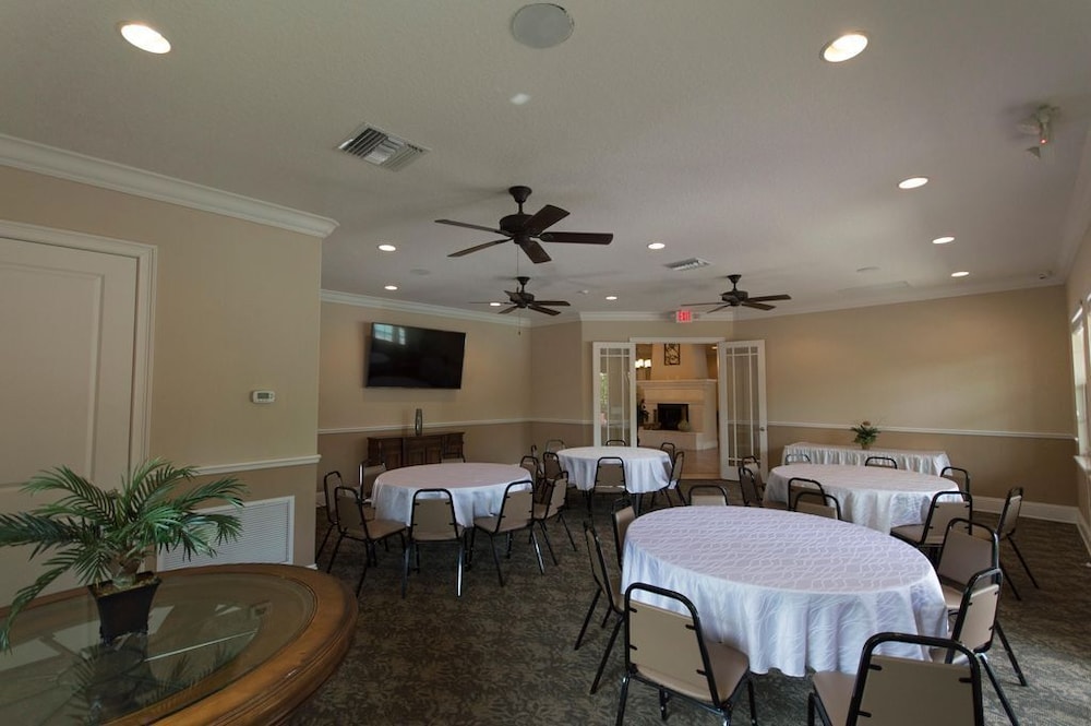 meeting & event spaces