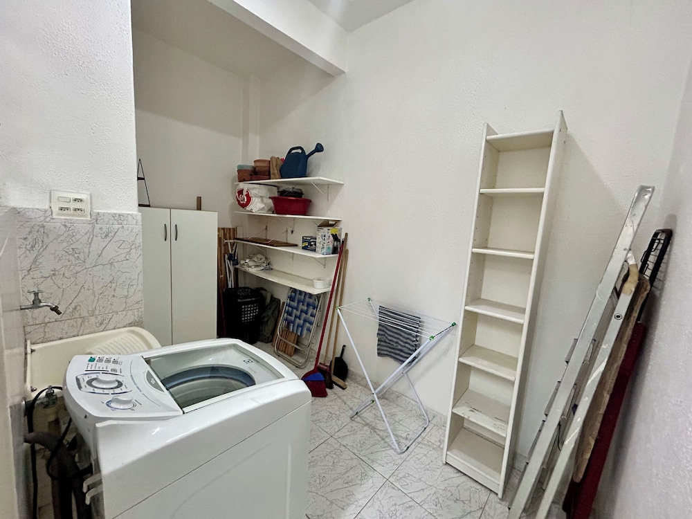 Botafogo: 2 quartos e vista livre