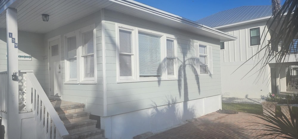 159 Pearl St 2 Bedroom Home