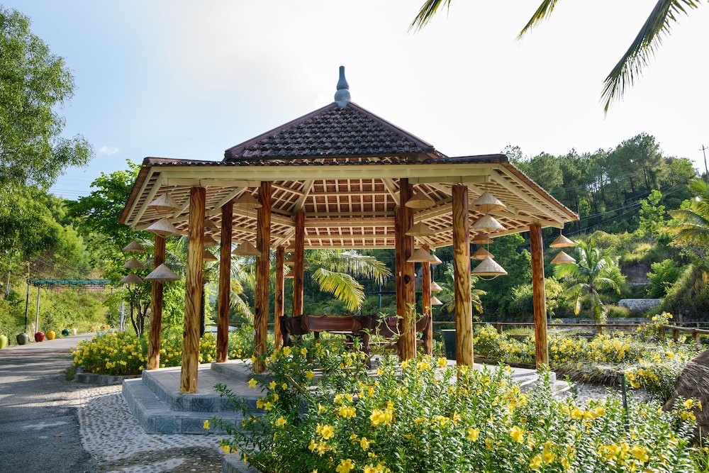 Sankofa Village Hill resort and Spa