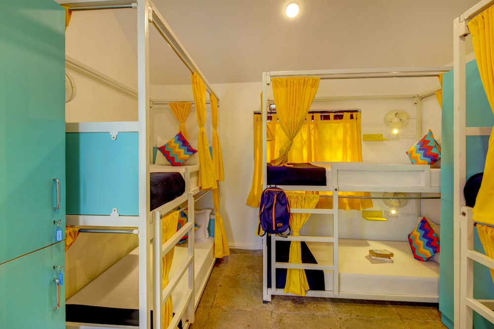 goSTOPS Lite Goa, Calangute