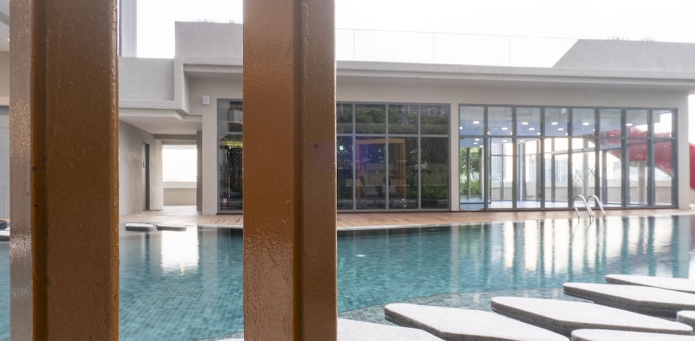 Moonway Luxury Suites At CORE Residence