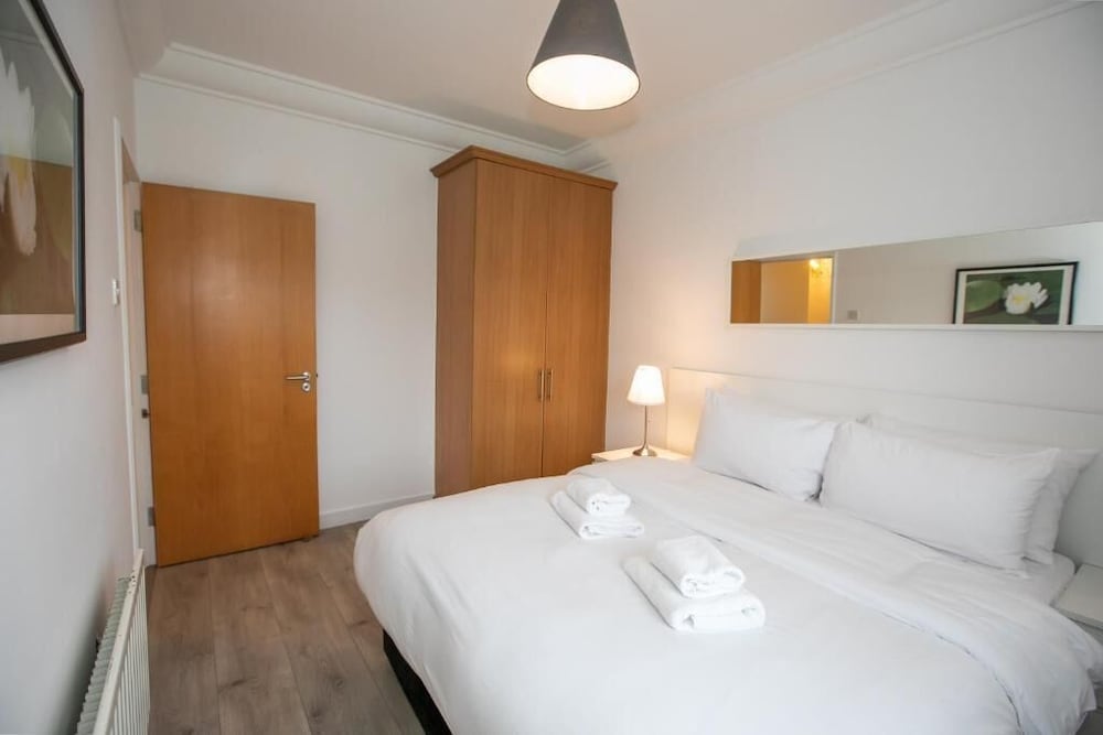 IFSC Townhouse Apartments