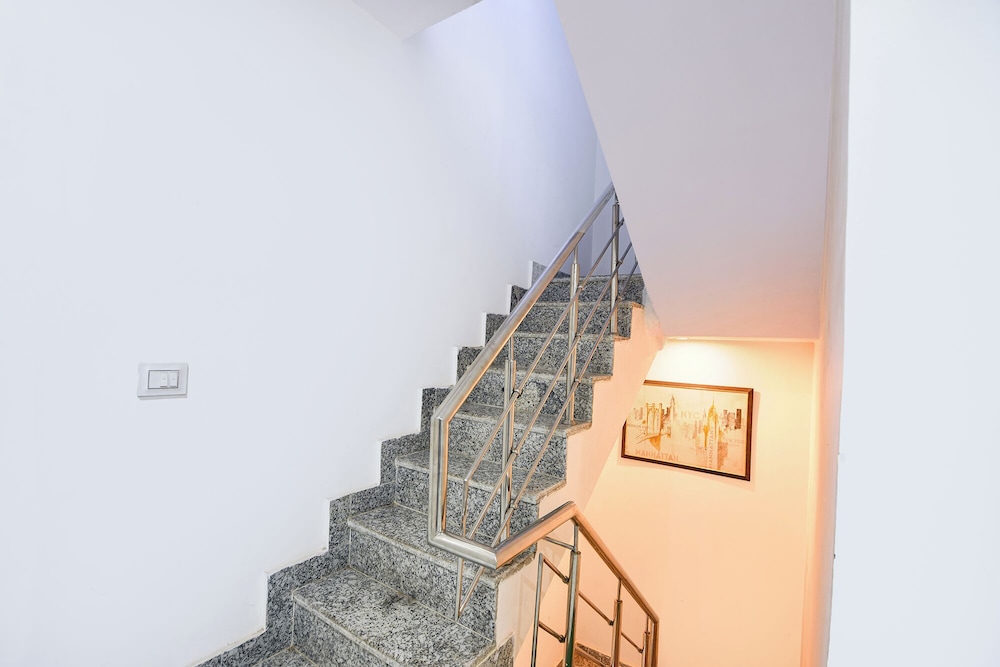 Fabhotel Asp Royal Residency I