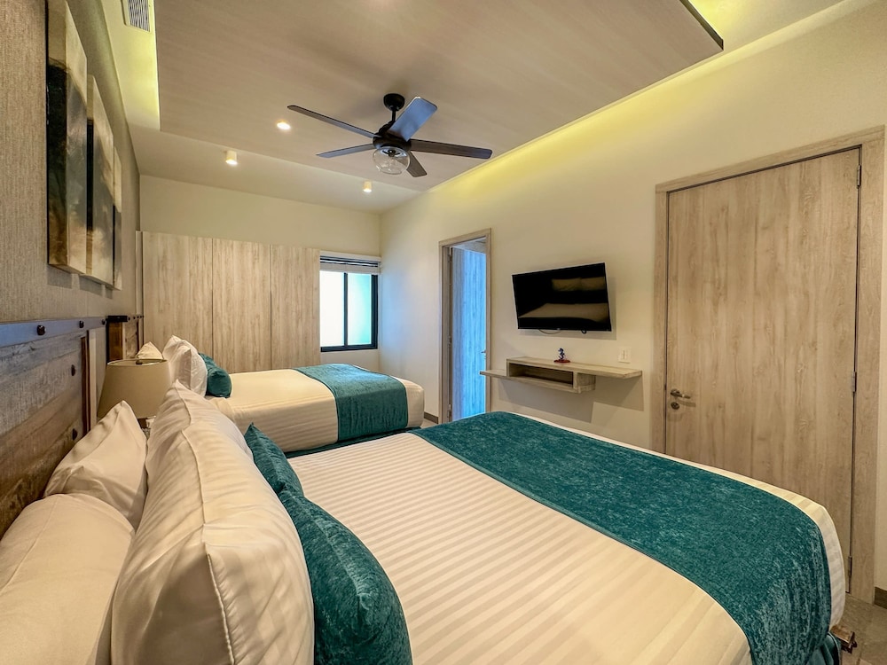 Beachtop Haven 2BR Condo at Iconic Sandy Beach