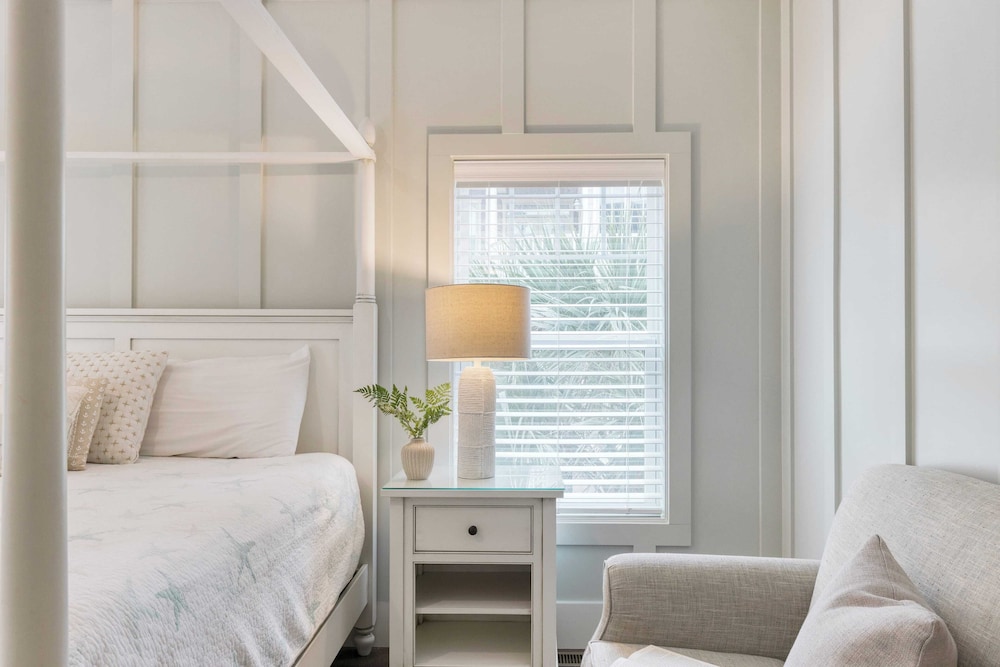 Pink Plume Coastal Escape Near Beach, Private Pool, Grill, & Luxe Interiors