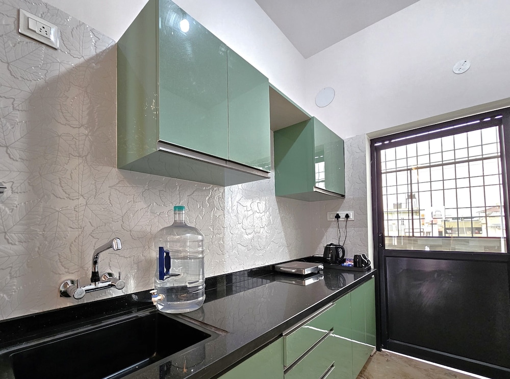 City Seviced Apartment