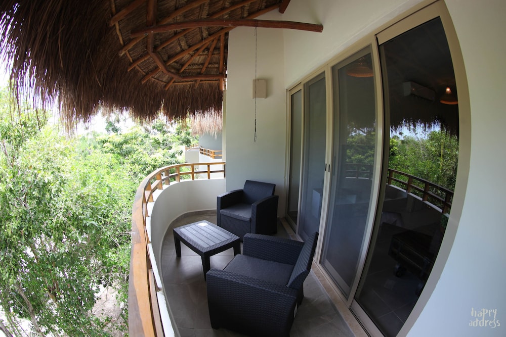 Cancun Vacations - Villa Puerta Zama 2 BR with big terrace in Tulum by Happy Address - Property Image 15