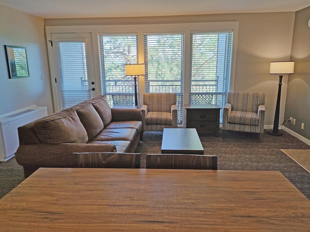 7th Mtn 823f 3 Bedroom Condo