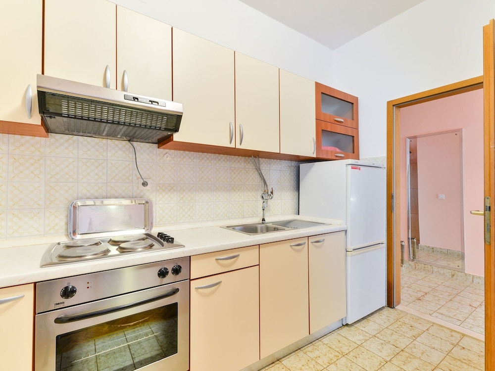 Apartment on Vir Island Near Sandy Beaches