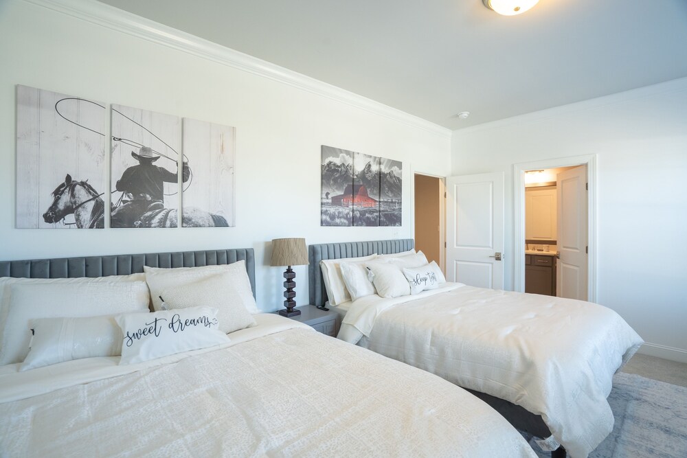 Durham Retreat Games, Exercise, And Relaxation 5 Bedroom Home