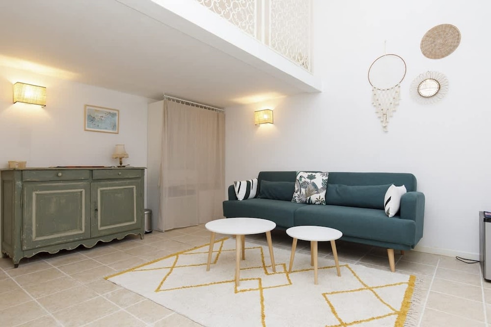 Magnificent Villa With sea View in Theoule sur Mer