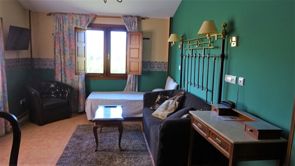 Apartamentos Remanso del Río Razón