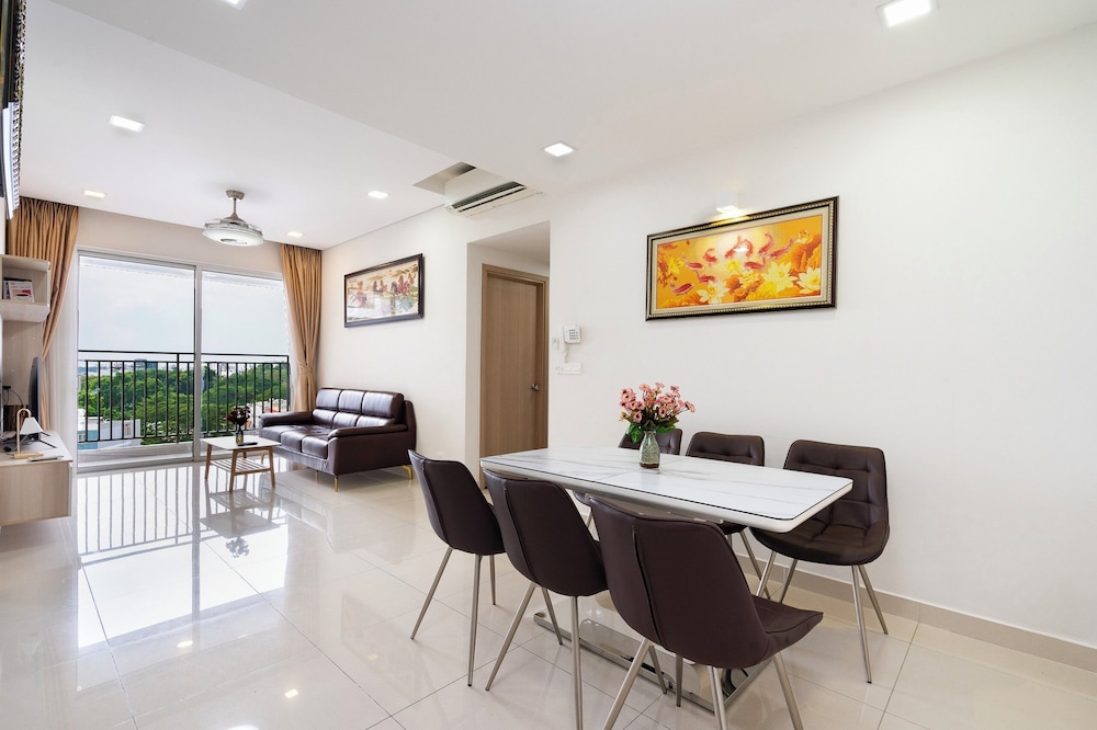 Nice Apartments near Tan Son Nhat Airpot