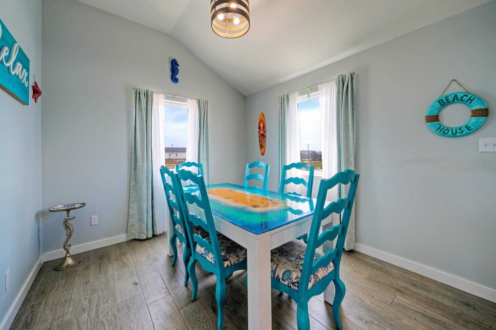 Two Port A Homes Near Beach & Nature Preserve Ideal Group Retreat