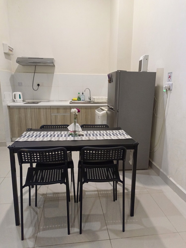 KLIA AIRPORT HOMESTAY 7
