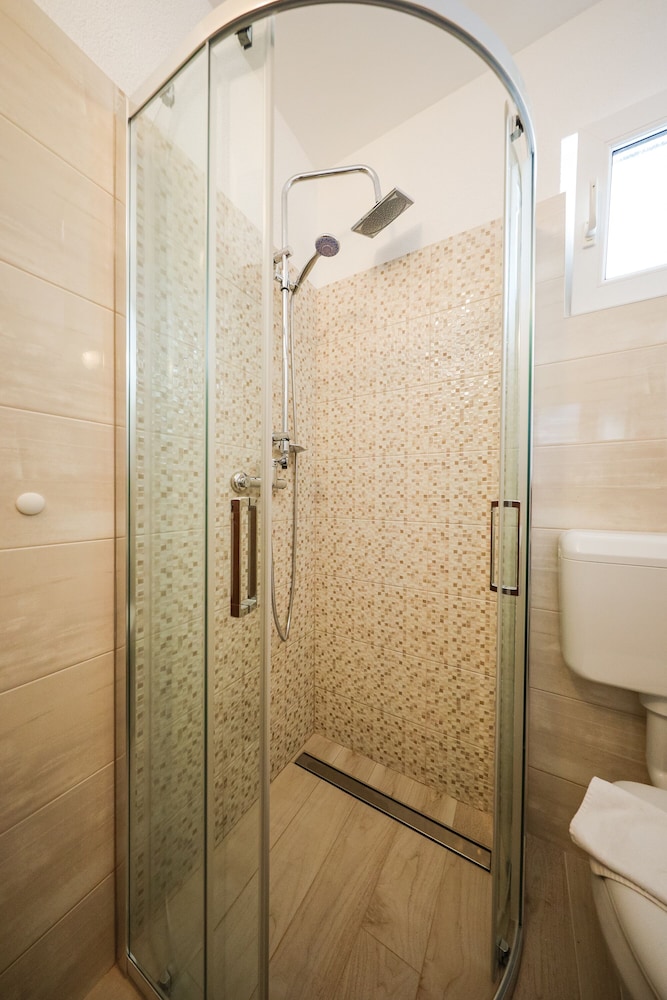 Luton Apartments, Zadar - Kozino, Heated Pool & Hot Tub