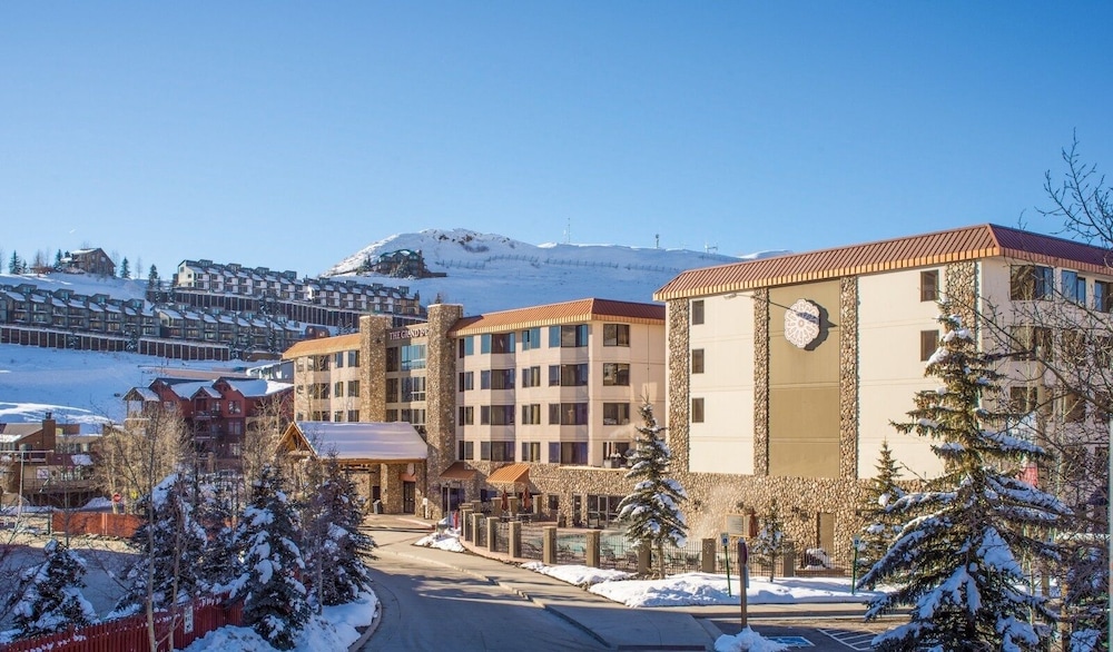 Cozy Pet-friendly King Studio In Mt. Crested Butte Condo - No Cleaning Fee! by RedAwning view 5