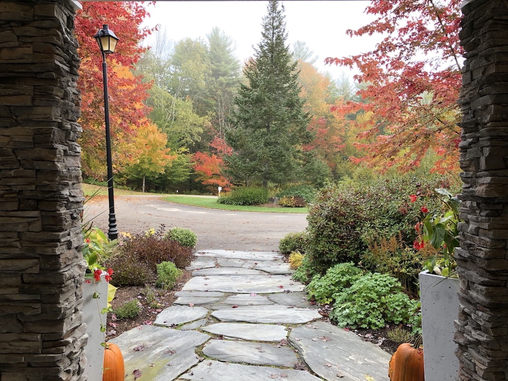 Stone Hill Inn