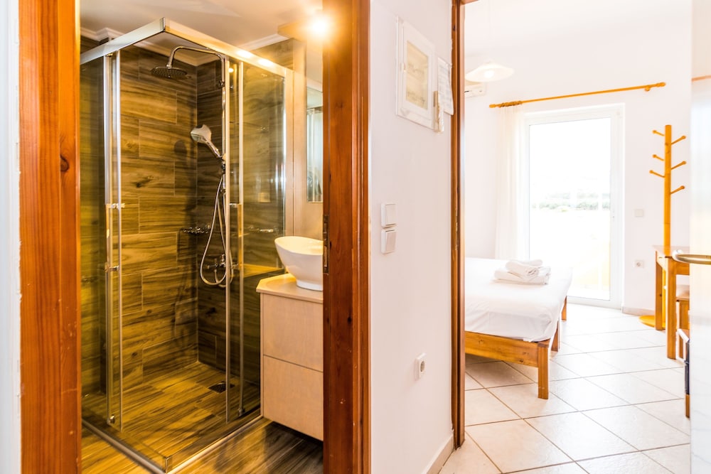 Thalassa Apartments