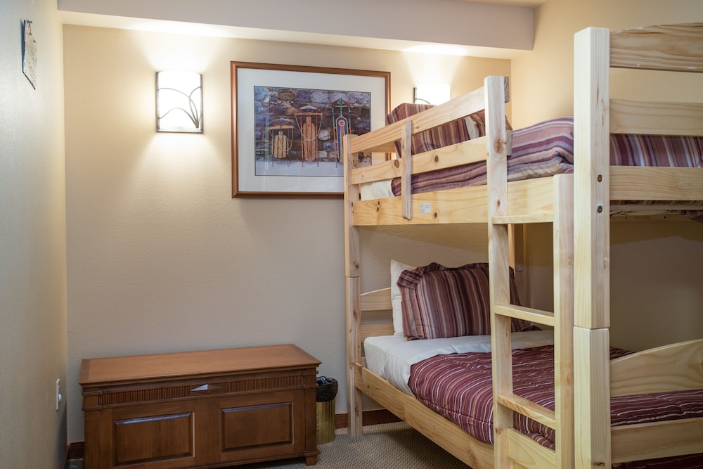 One Bedroom Condos at Powderhorn Lodge - Solitude UT
