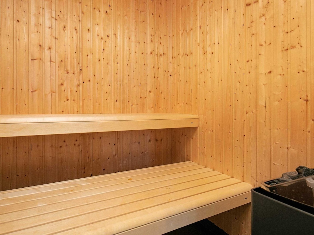 8 Person Holiday Home in Saltum-by Traum view 5