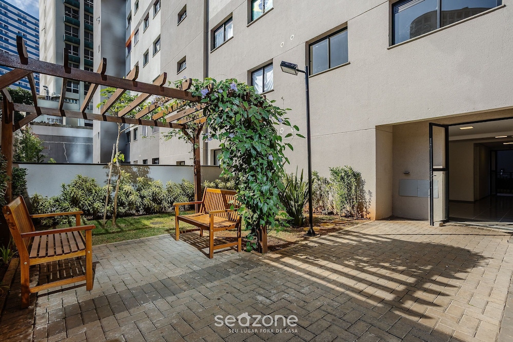Complete Stay With Pool, Near the Metro and Praca da Se APS