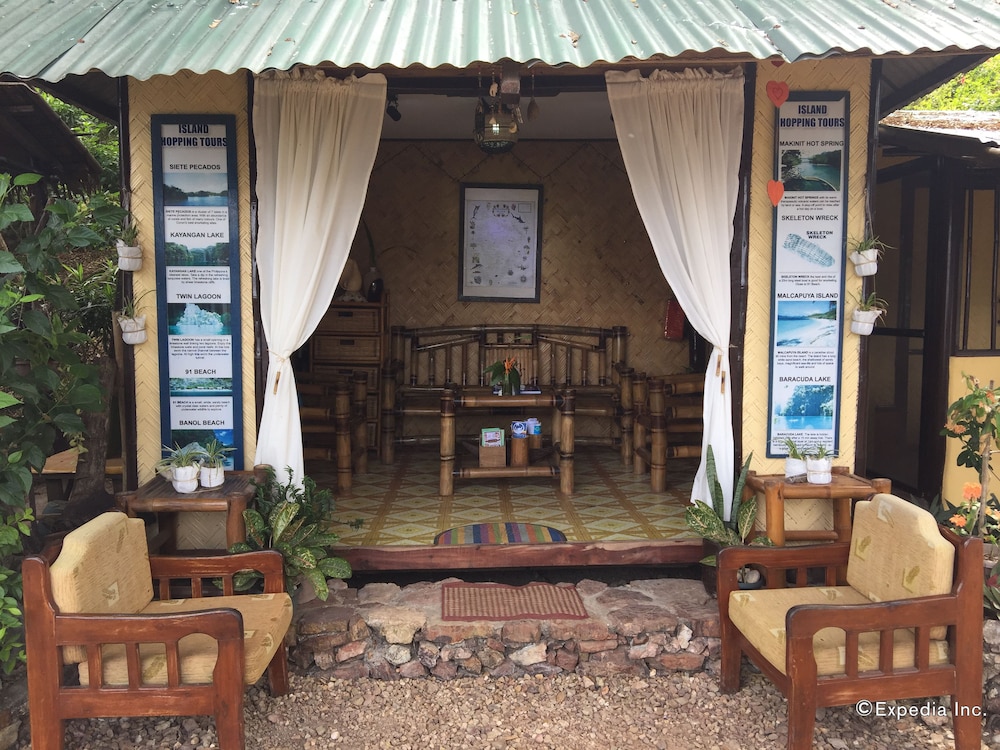 Discovery Island Resort