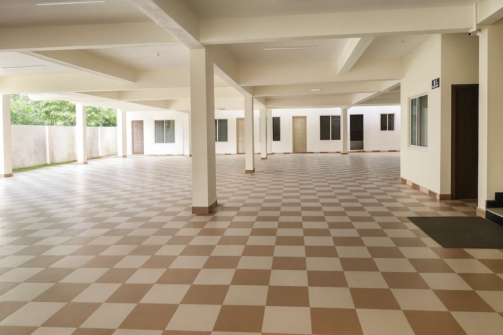 Savi Service Apartments