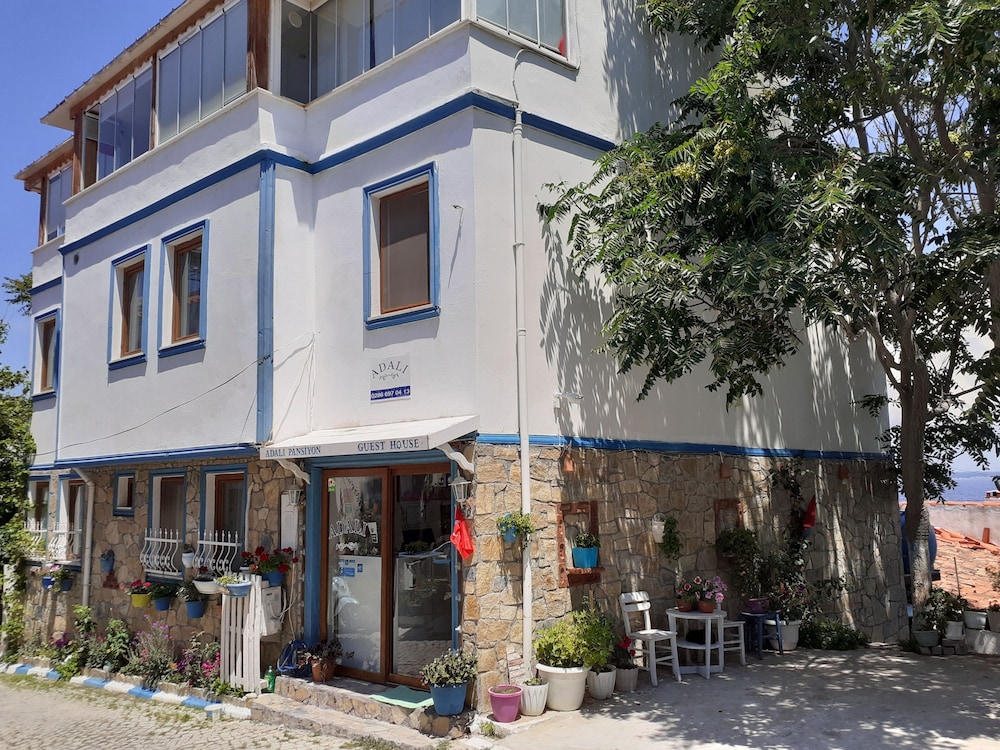 Adali Pansiyon
