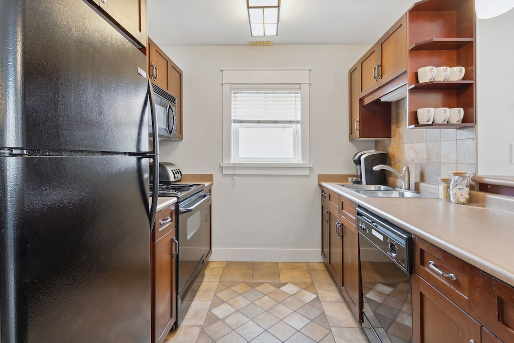 Rivergrass Condos