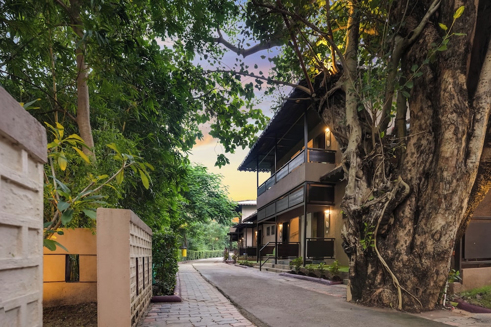 Club Mahindra Netrang